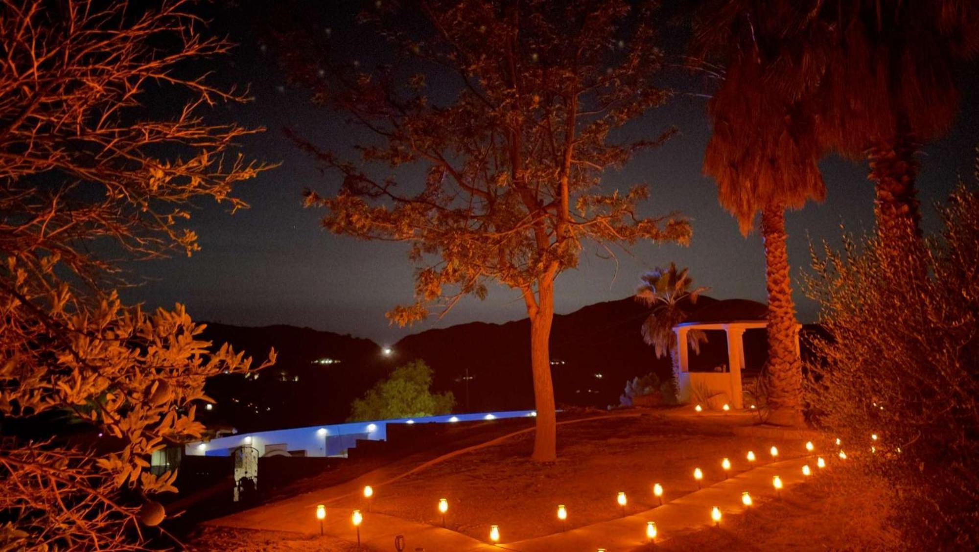 Private Home On 10 Acres - Heated Salt Pool & Jacuzzi, Mountain & City Views, Horseshoes, Basketball, Bbq, Golf Putting, Foosball, Croquet, Bose Stereo, White Cotton Bedding - Hilltop Hacienda, Pool Heat Optional Jamul Kültér fotó