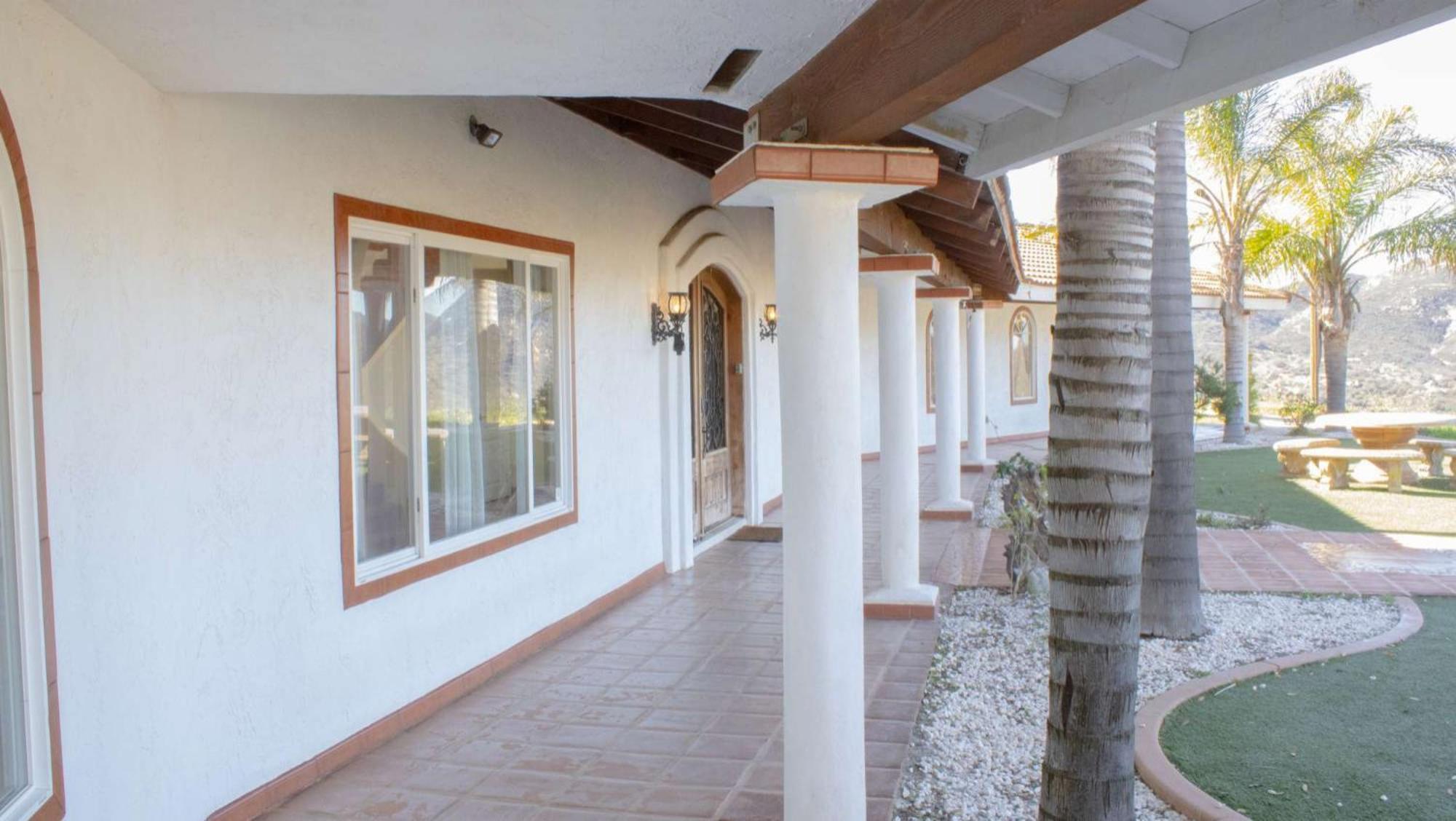 Private Home On 10 Acres - Heated Salt Pool & Jacuzzi, Mountain & City Views, Horseshoes, Basketball, Bbq, Golf Putting, Foosball, Croquet, Bose Stereo, White Cotton Bedding - Hilltop Hacienda, Pool Heat Optional Jamul Kültér fotó