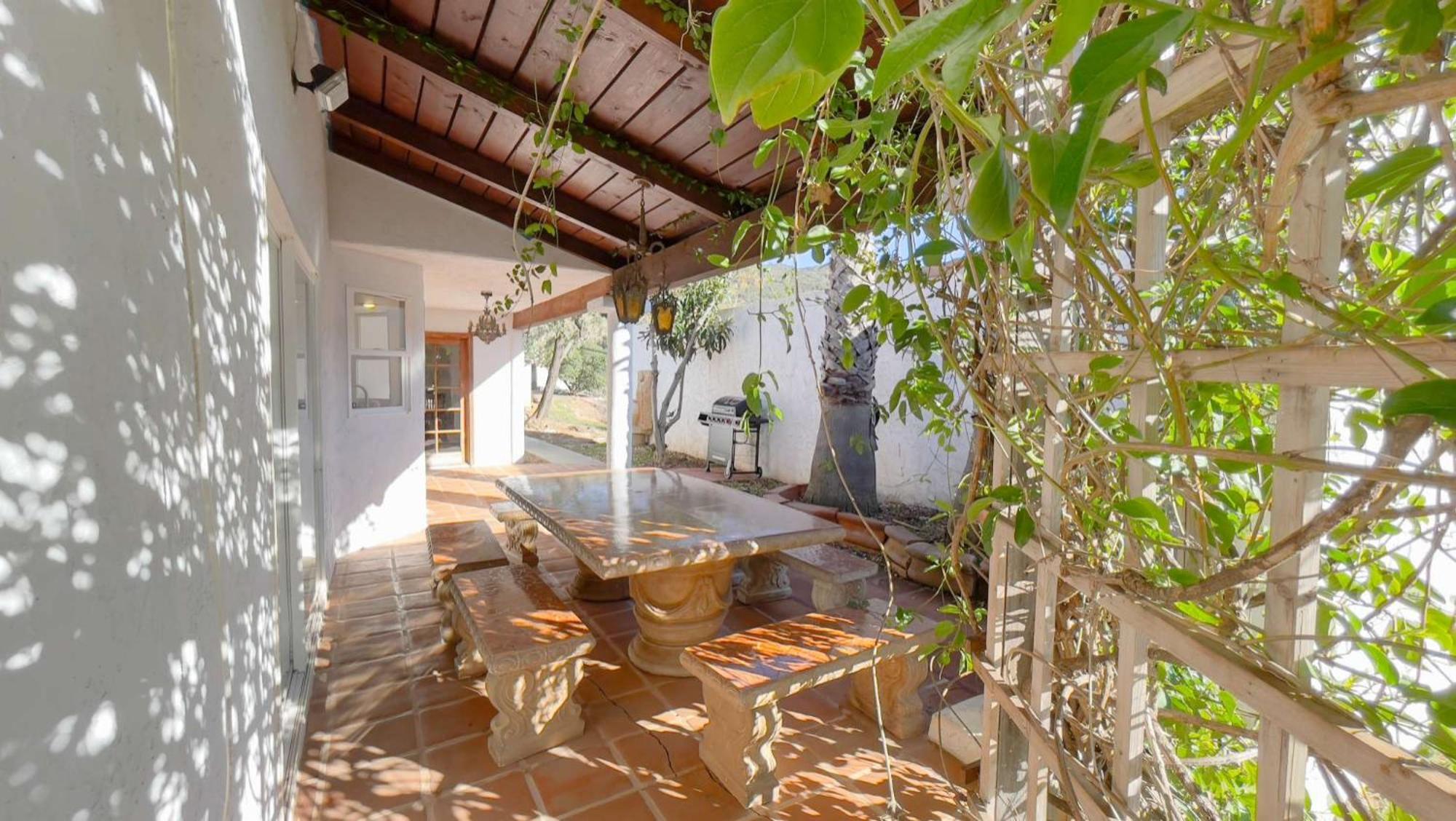 Private Home On 10 Acres - Heated Salt Pool & Jacuzzi, Mountain & City Views, Horseshoes, Basketball, Bbq, Golf Putting, Foosball, Croquet, Bose Stereo, White Cotton Bedding - Hilltop Hacienda, Pool Heat Optional Jamul Kültér fotó